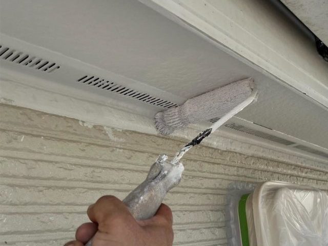 三木市の天井の上塗り